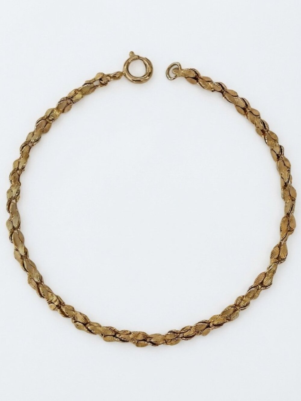 Vintage Gold Tone Textured Braided Wheat Chain Bracelet Spring Ring